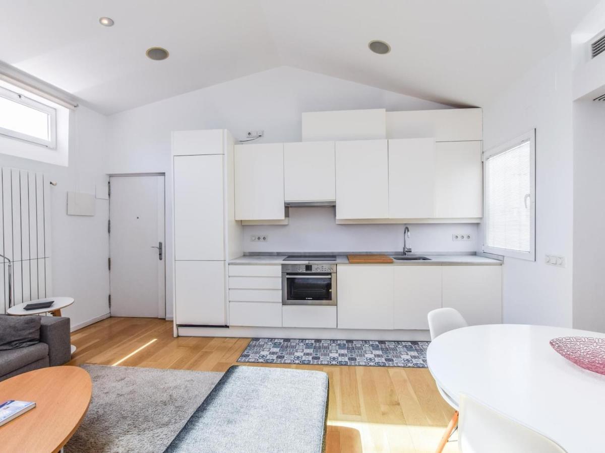 Apartamento De Diseno De Lujo En Lavapies Alquiler Temporal Madrid Exteriör bild