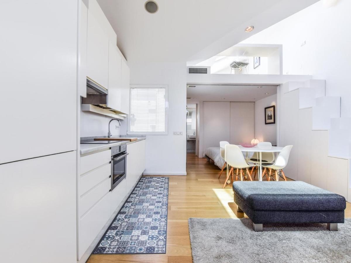 Apartamento De Diseno De Lujo En Lavapies Alquiler Temporal Madrid Exteriör bild