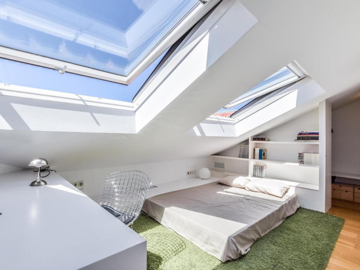 Apartamento De Diseno De Lujo En Lavapies Alquiler Temporal Madrid Exteriör bild