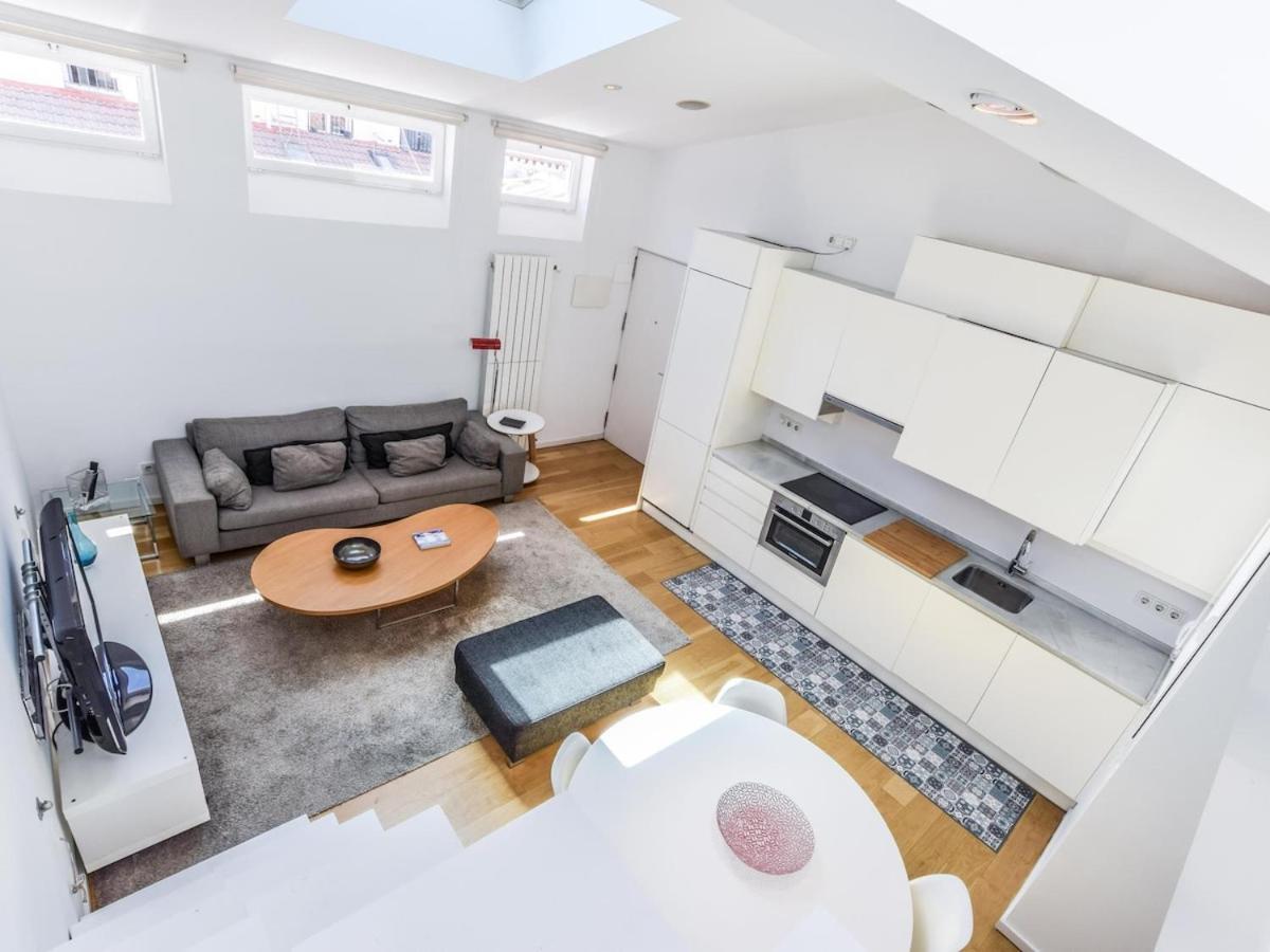 Apartamento De Diseno De Lujo En Lavapies Alquiler Temporal Madrid Exteriör bild